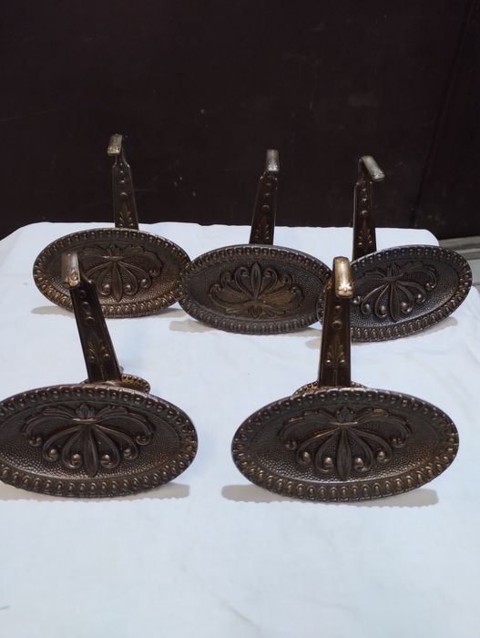 Набір вішаків бронза