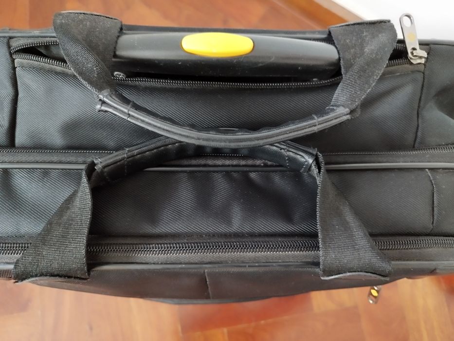 Samsonite Business Briefcase with Wheels64751709328387123