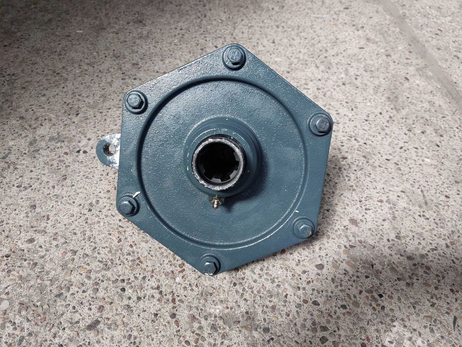 Pompa zasysająca cieczy wody napędzana wałkiem przekaźnika mocy G280