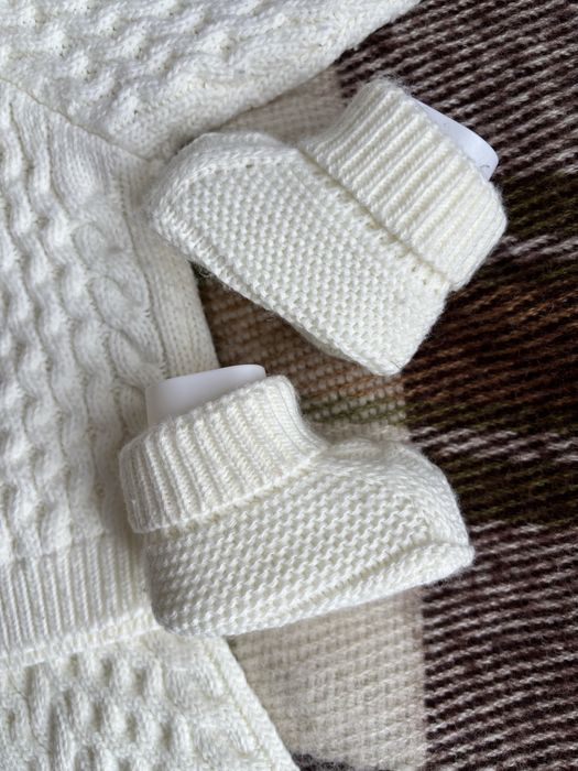 Вʼязаний костюм для дитини