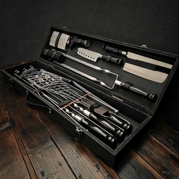 Набор шампуров в деревянном кейсе подарунковий набір шампурів