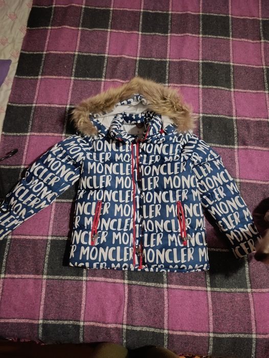Дитячий пуховик Moncler