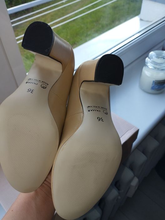 Czółenka skórzane