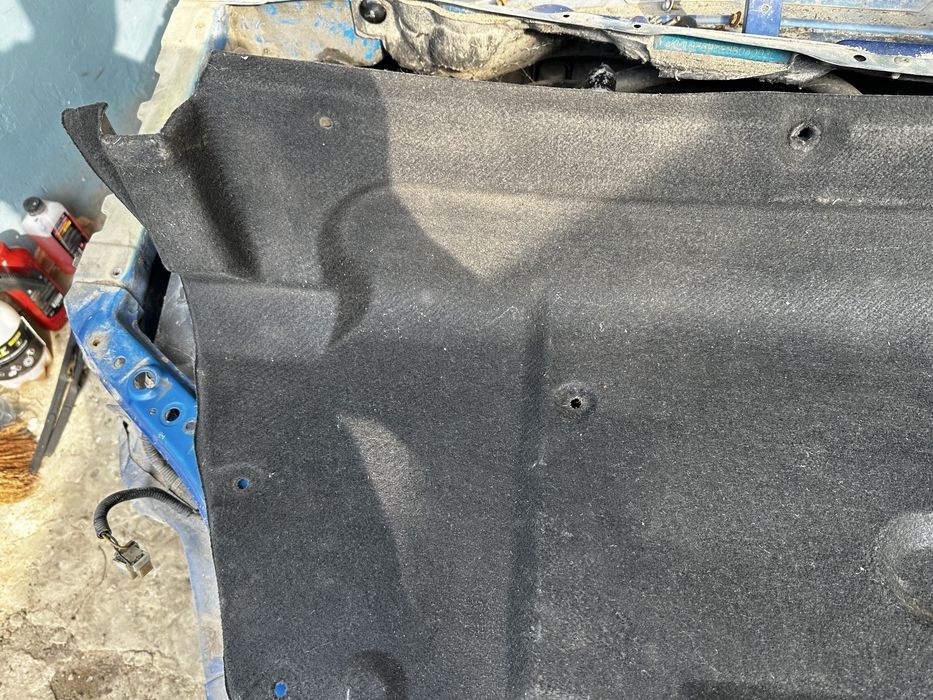 Продам опшивку багажника шевроле авео т250