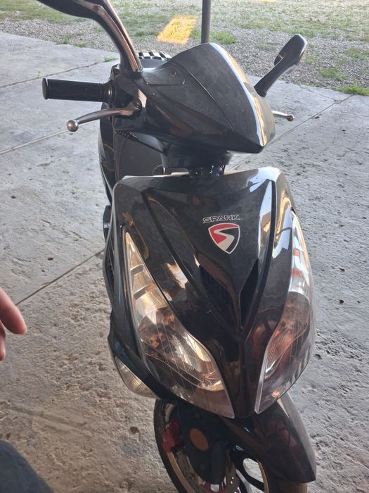 Продам скутер 150 куб