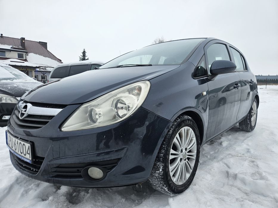 Opel Corsa D   1.4 benzynka/ klima/ Automat