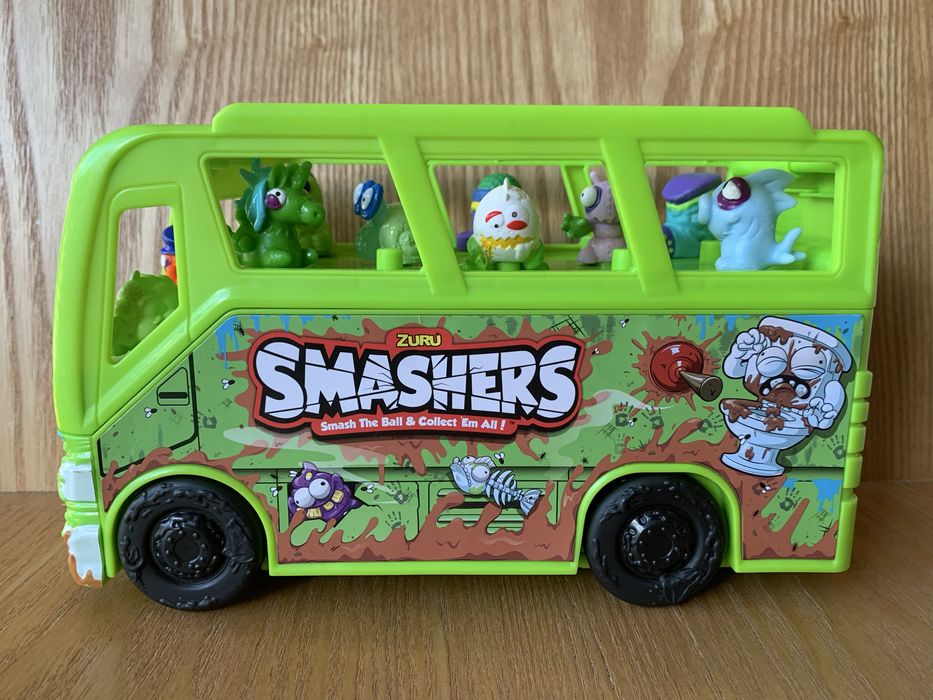 Smashers da Zuru (camião + 12 bonecos)
