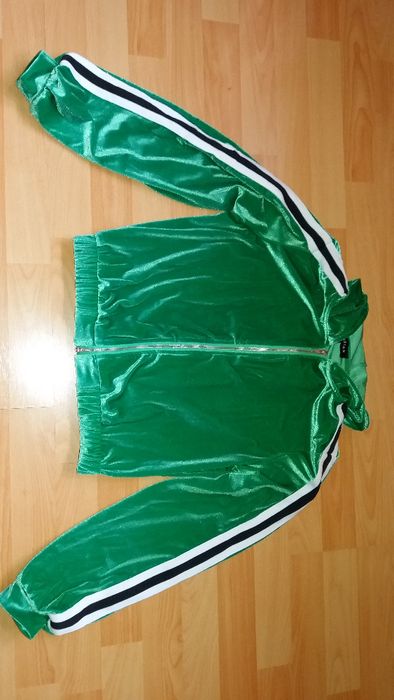 Modna bluza z kapturem,zielona;w paski.Elegancko-sportowa.M/L,Parisian