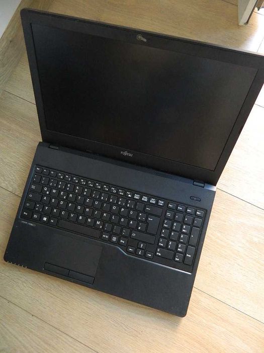 Fujitsu Lifebook A357 Core i5 7gen