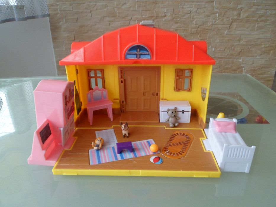 Rozkładany domek z akcesoriami