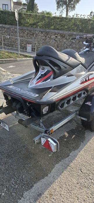 Mota de água Seadoo RXT 215