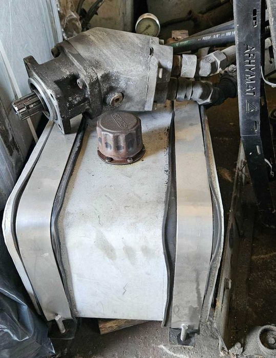 Hydraulika Wywrotu 3 komplety