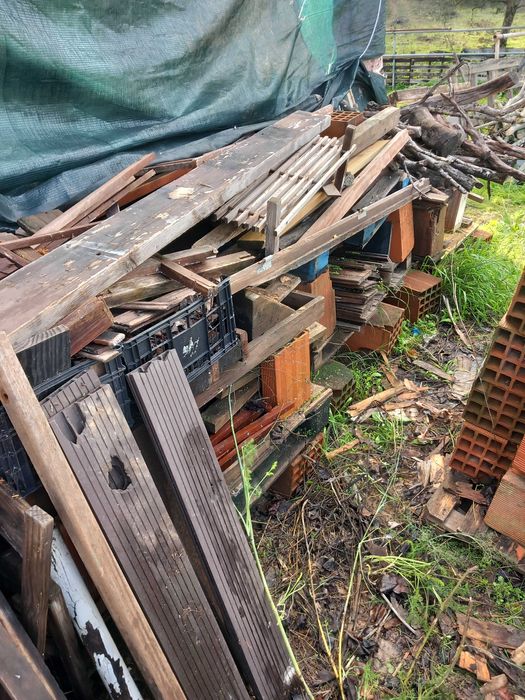 Madeira reciclada, bom estado, vendo a peça ou em lote