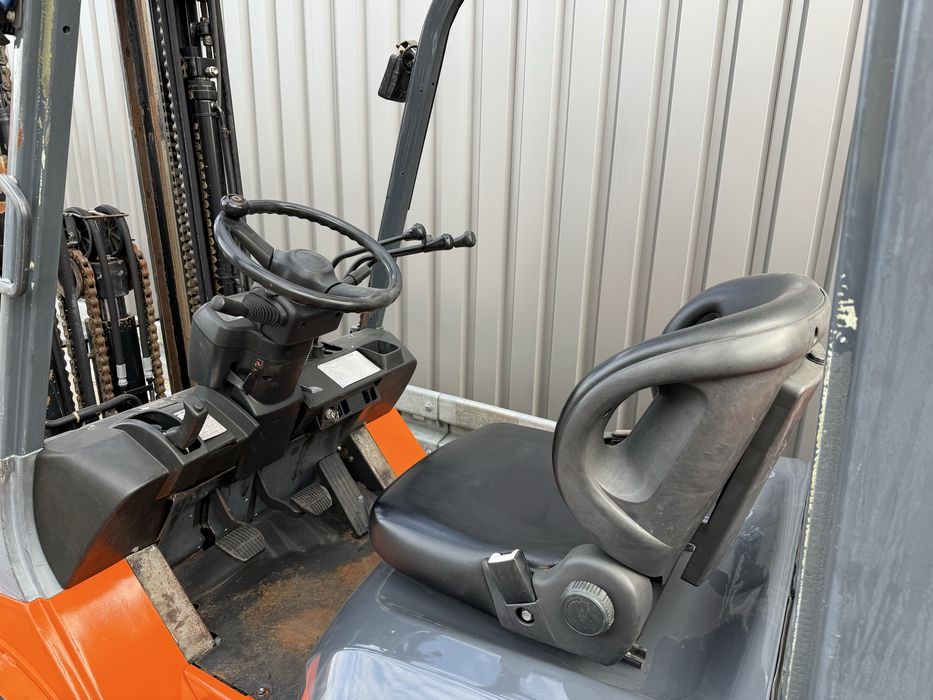 Wózek Widłowy Toyota 3t