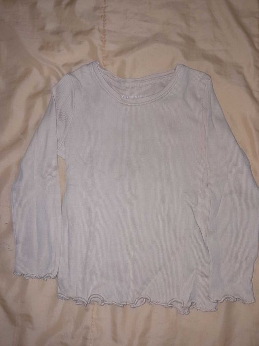 Pack tudo 5€ vestido, blusas básicas e pijamas