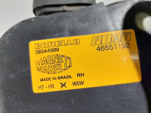 Ótica / farol direita FIAT Palio (178BX)