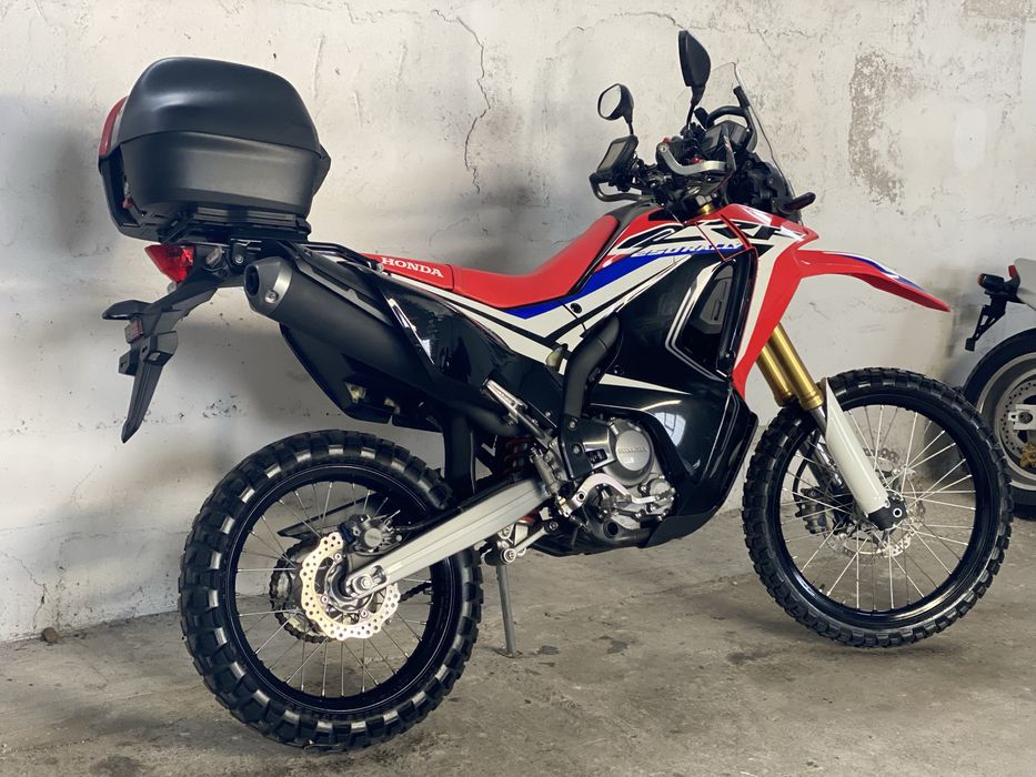 Honda Crf rally мотоцикл з Японіі.