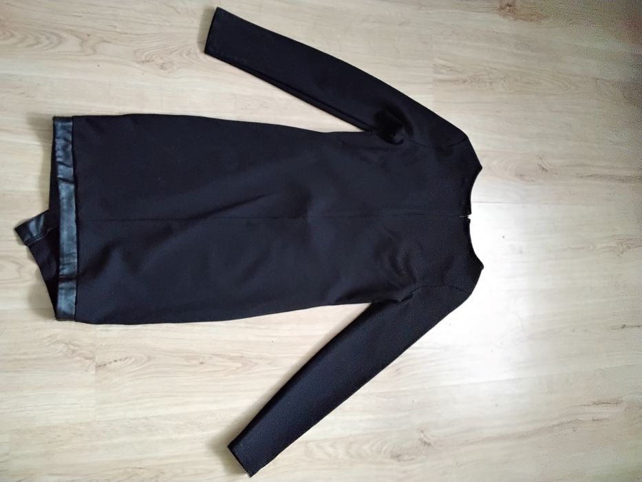 Sukienka młodzieżowo- damska codzienno - wizytowa w rozmiarze S