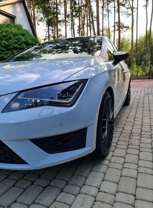 Seat Leon Cupra Salon PL