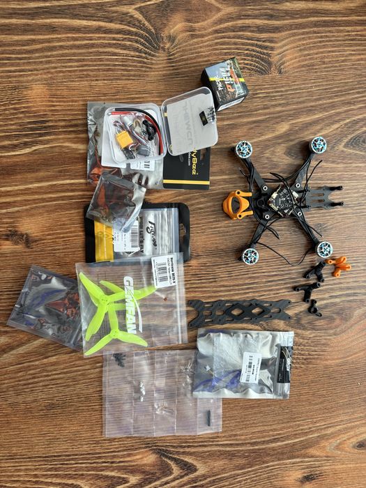 Dron FPV AvionRc Nexa 3.5 Evo Pro do złożenia