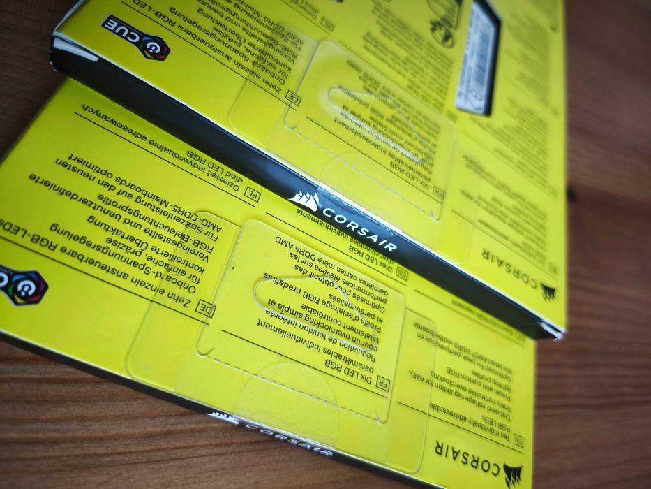 Corsair Vengeance RGB 32GB (2x16GB) DDR5 DRAM 6000MT/s CL30 AMD EXPO / Intel XMP - Novo e selado