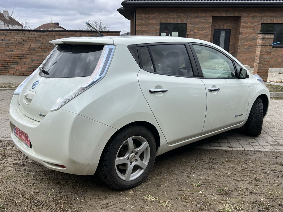 Розборка Шрот Nissan Lef Ніссан Ліф запчастини