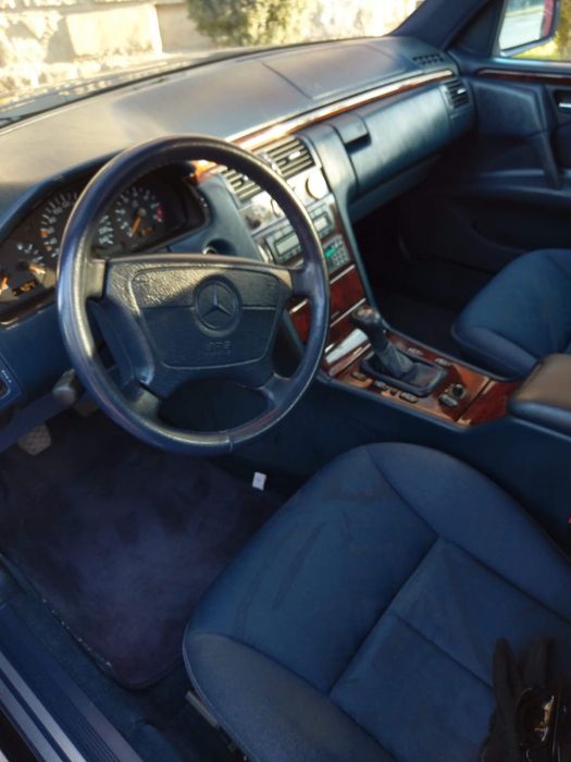 Mercedes E200 W210  stan idealny