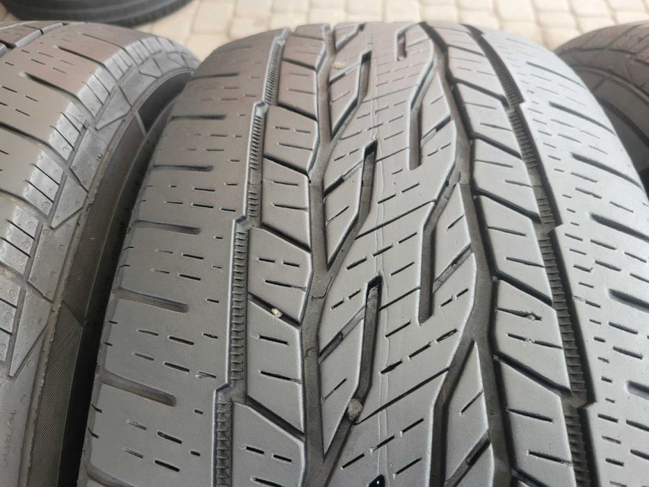 265 / 65  R 17   Continental      Lato / Komplet
