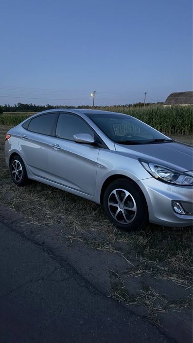 Hyundai Accent 1.6 газ -бензин 2012р