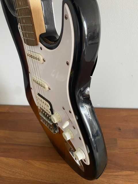 guitarra elétrica Squier Sonic Stratocaster Sunburst