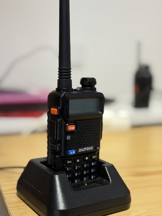 Radio BAOFENG uv-5r