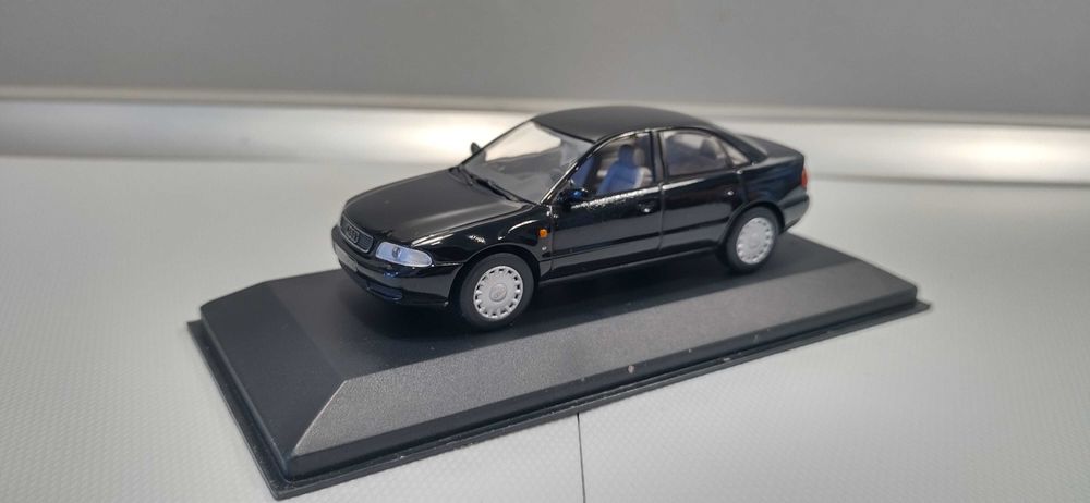Audi A4 B5 (Typ 8D) Minichamps 1:43