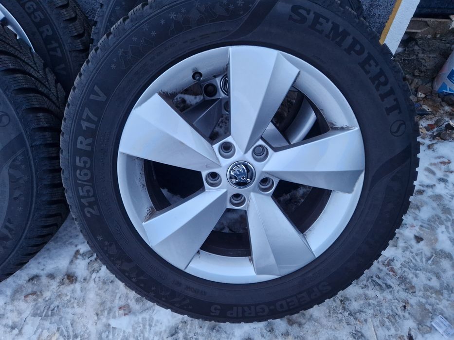 Koła zimowe Skoda Kodiaq 215/65/17 opony 2024r