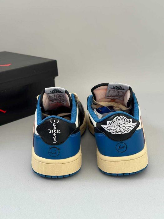Крутезні кросівки Jordan 1 Low Travis Scott джордан 1 лоу кроссовки