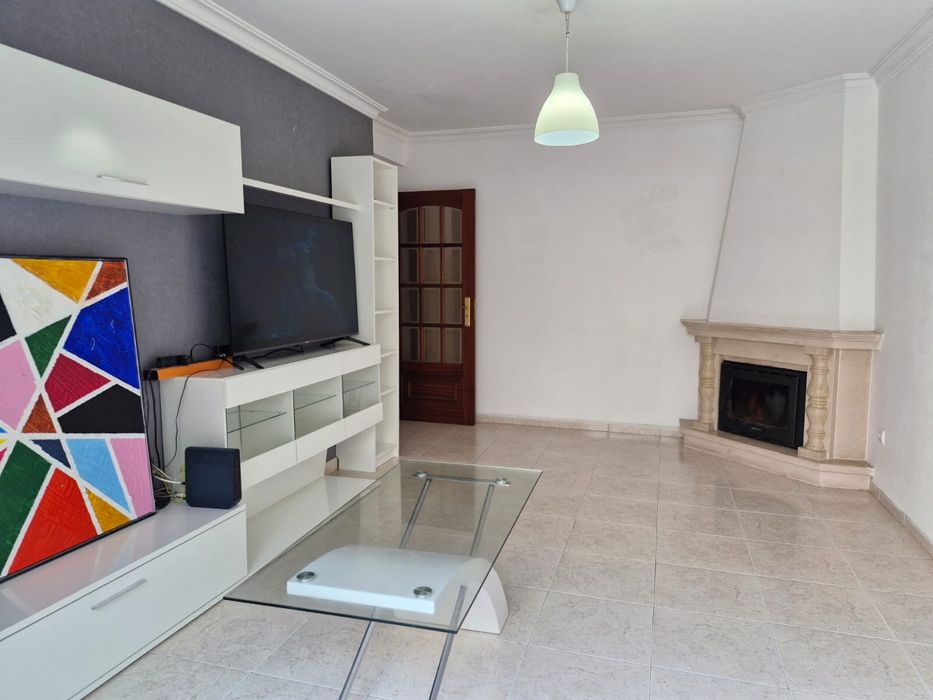 Apartamento para arrendar T2