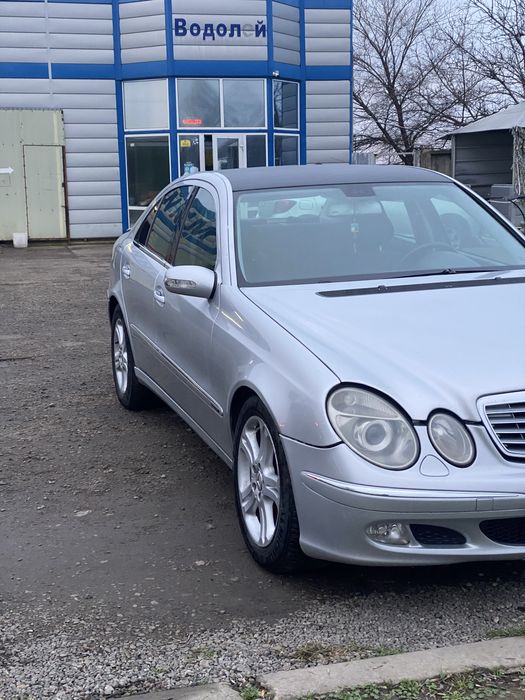 Mersedes-Benz E-Class W211 270CDI
