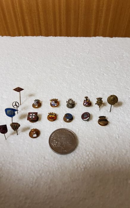 Conjunto Pins antigos