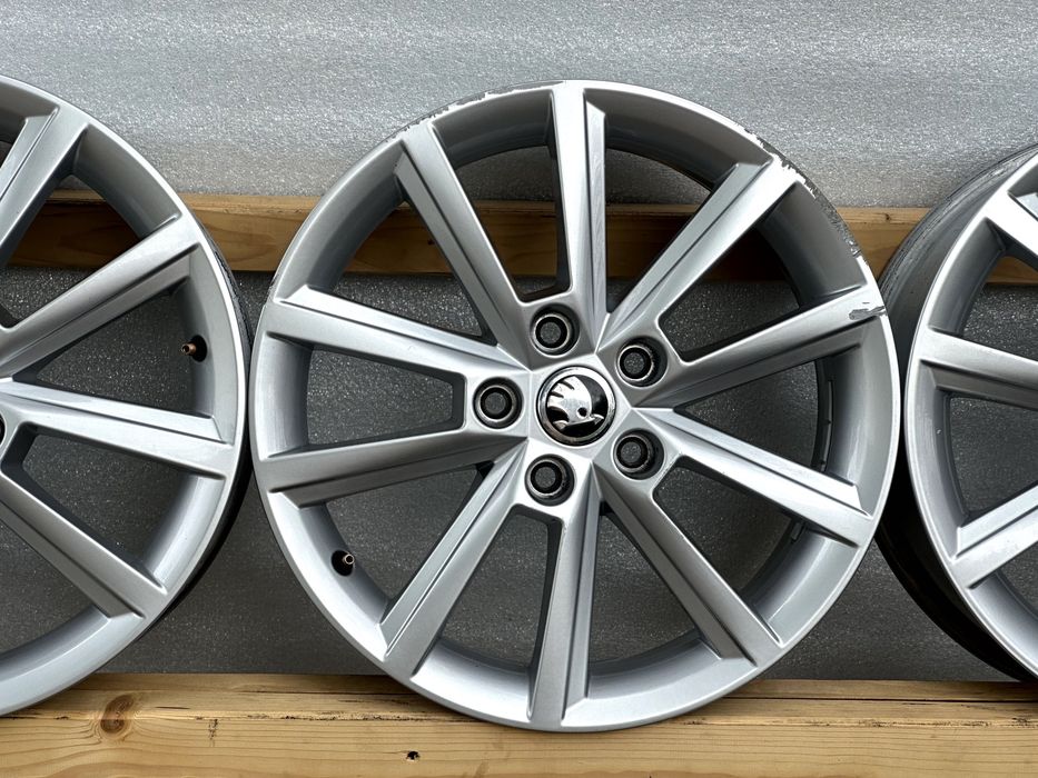 диски SKODA R17 7J ET49 5X112 Dia57.1