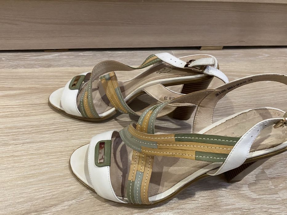 Продам різне шкіряне взуття (обувь) - листайте фото