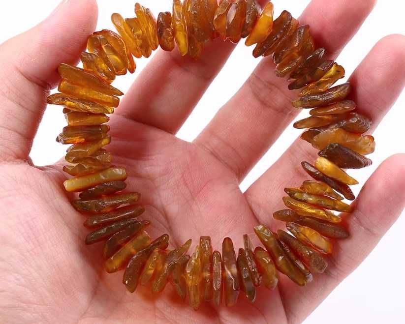 Piękna bransoletka z naturalnego bursztynu