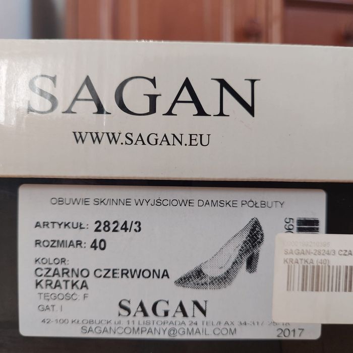 Buty skórzane na słupku r.40
