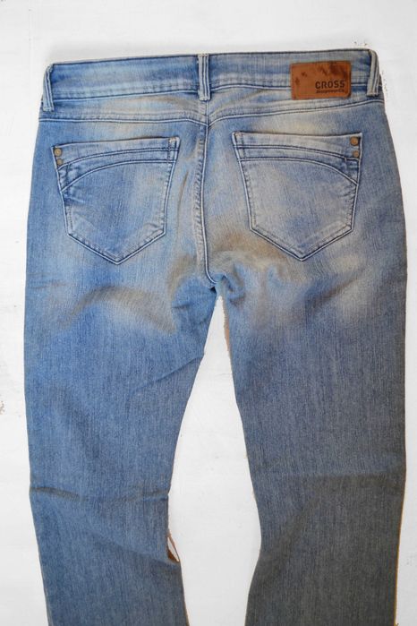 jasne spodnie jeansy Cross jeans W28 L32 S 36 dzwony jeansowe