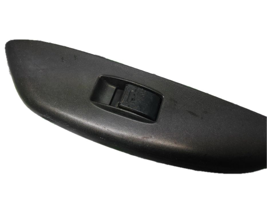 Comando / botão / interruptor vidros frente direito TOYOTA Yaris (_P1_