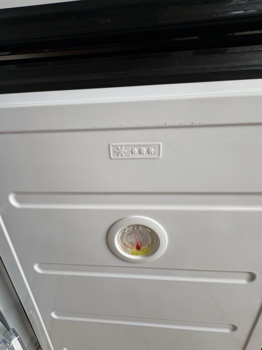 Lodowka indesit czarna no frost