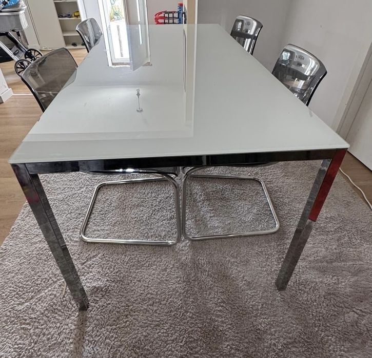 Mesa Jantar ikea  + 4 cadeiras