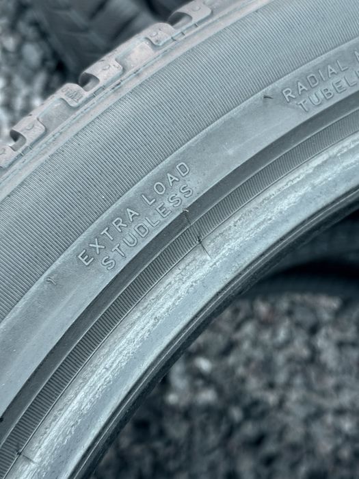 285 35 22 Pirelli Scorpion Winter 95% 2025 Шини Зима