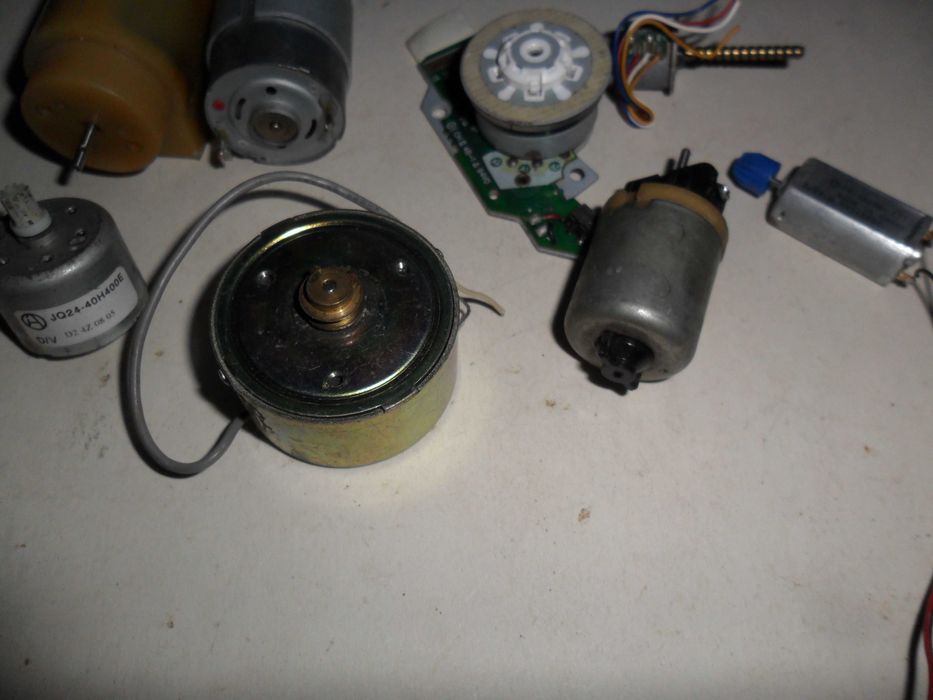 Микро электродвигатели (лот 8 штук)