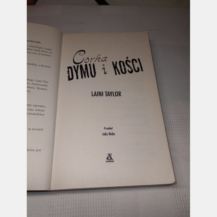 Córka dymu i kości. Laini Taylor