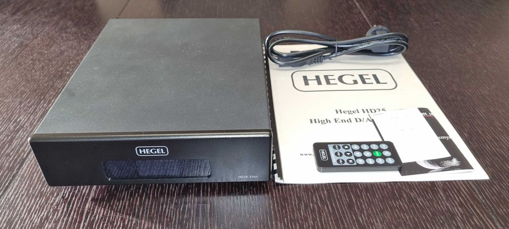 Hegel HD25 DAC z preampem, XLR, USB 24/192