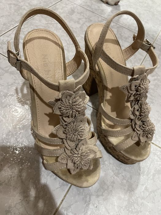 Sapato salto alto